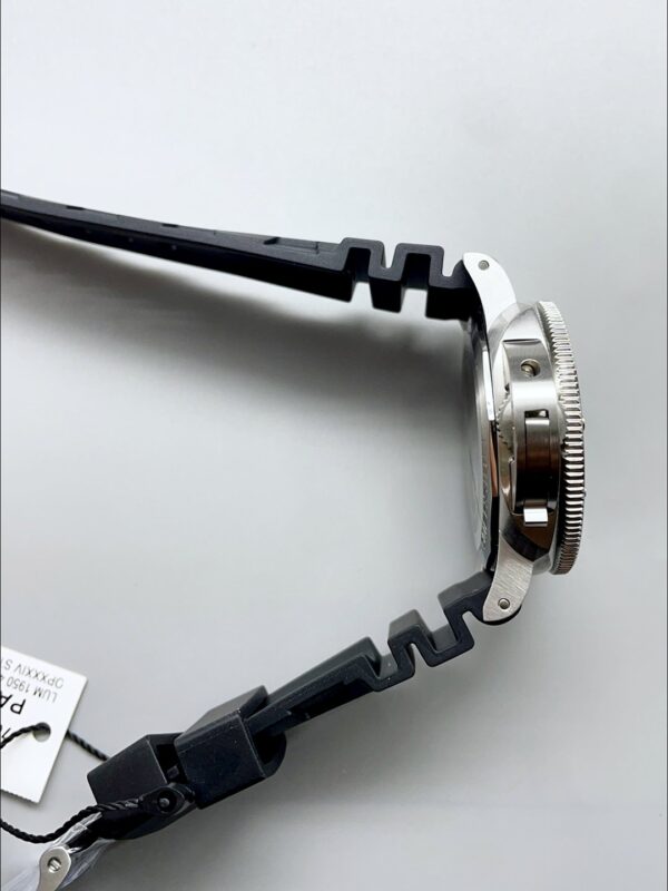 Panerai Luminor Submersible PAM0683 Titanium (1:1Super Clone)