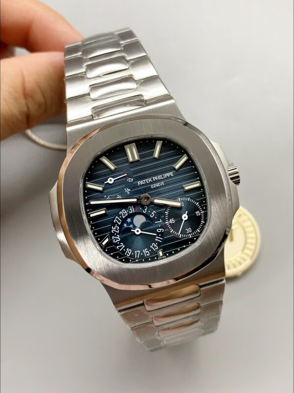 Patek Philippe Nautilus 5712 Blue Dial(1:1Super Clone)