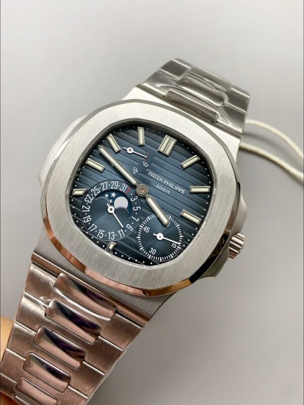 Patek Philippe Nautilus 5712 Blue Dial(1:1Super Clone)