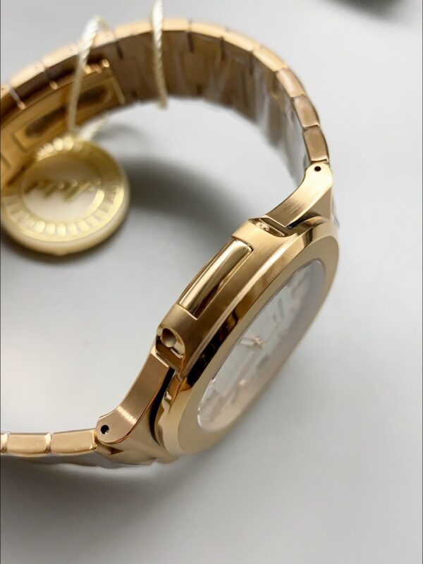 Patek Philippe Nautilus 5711/1R-001 in Rose Gold White Dial(1:1Super Clone)