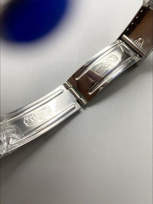 Rolex Vintage Watch With Silver Dial and Steel Bracelet(1;1 Super Clone)