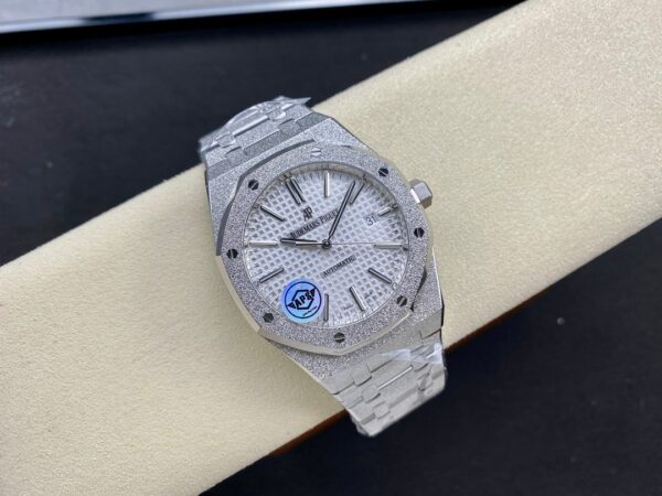 4d39d6_313816f5525b405c905e8f53c48827e5mv2.jpg Audemars Piguet Royal Oak Frost 15410