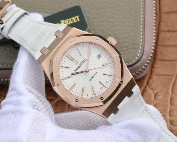 Audemars Piguet Royal Oak 15400 1:1 Superclone