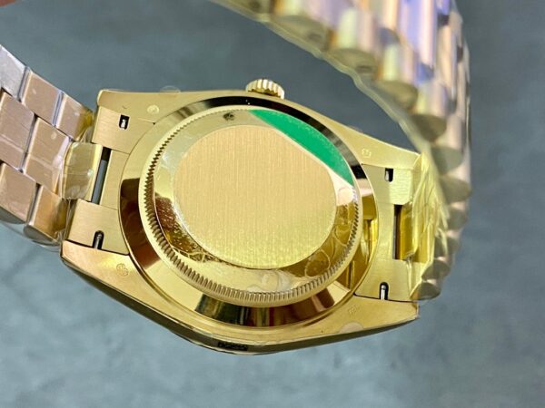 4d39d6_4fe65046bad846d68d08c8dd54cb113bmv2.jpg Day Date Rolex Weekly Journal 18K Yellow Gold Plated counter weight