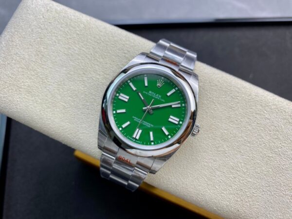Rolex Oyster Perpetual 41 Ref: 124300