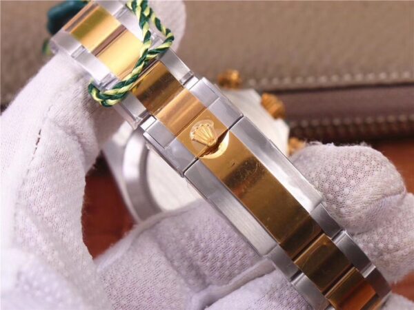 ROLEX OYSTER COSMOGRAPH SWISS TWO TONE GOLD WATCH