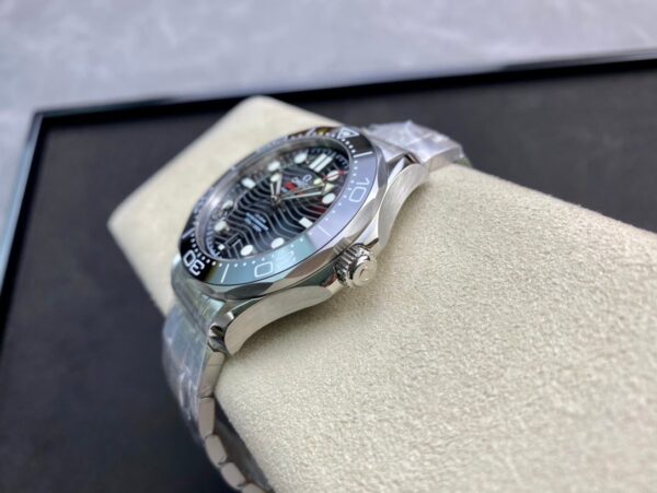 OMEGA Seamaster Diver 300M 42mm Black Dial