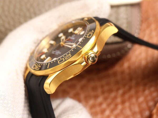 1:1 Superclone Omega Seamaster 300M Co-Axial Master 18K Gold