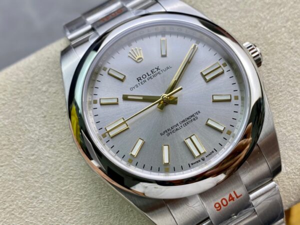 Rolex Oyster Perpetual 41 Ref: 124300