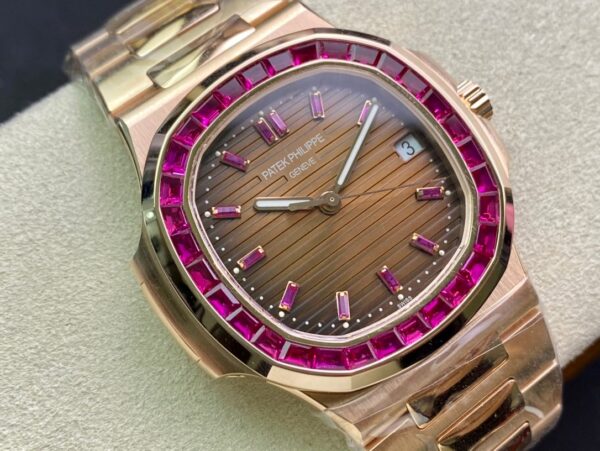 Patek Philippe Nautilus 5723 1:1 Superclone