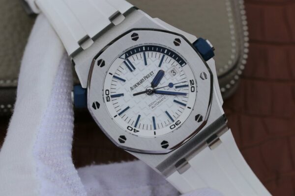 Audemars Piguet Royal Oak Offshore Diver 15703 1:1 Superclone