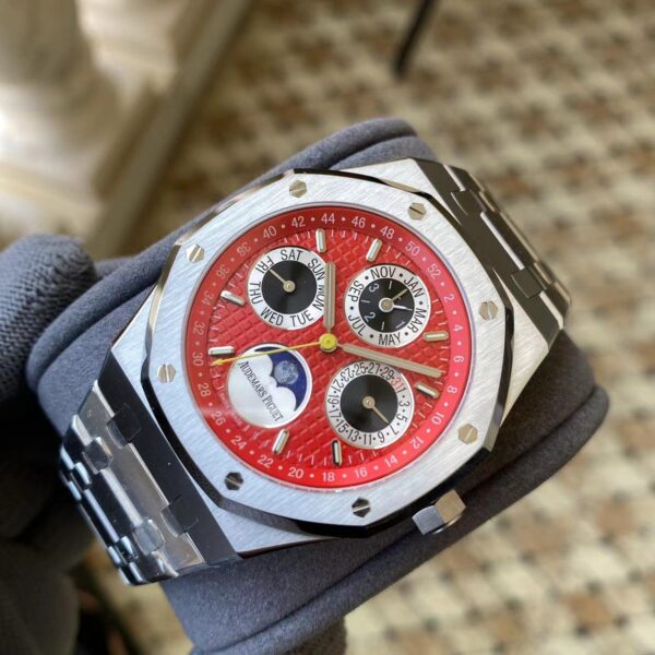 Audemars Piguet Royal Oak "Grande Tapisserie" chronograph 26574