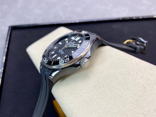 OMEGA Seamaster Diver 300M 42mm