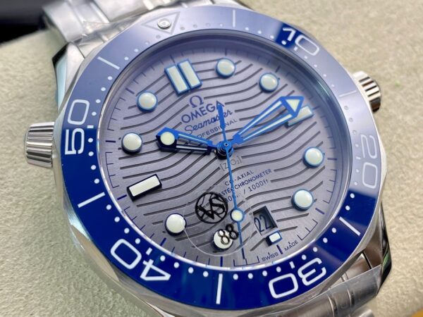 OMEGA Seamaster Diver 300M 42mm Silver Dial & Blue Bezel