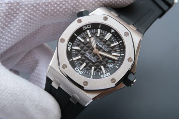 Audemars Piguet Royal Oak Offshore Diver 15703 1:1 Superclone