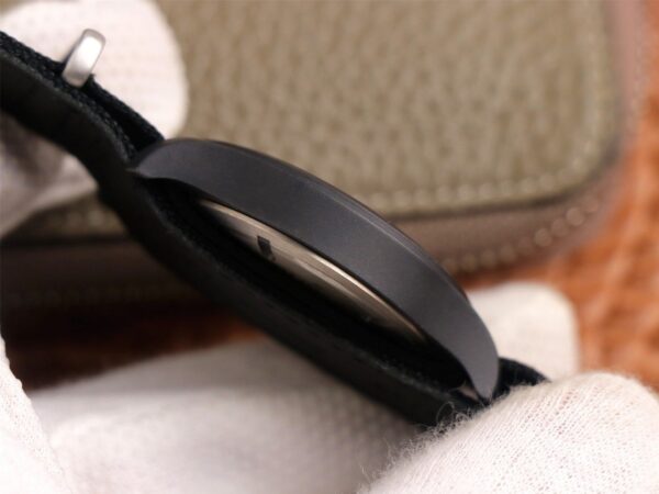 Mark XIW324703 "Lawrence Sports Foundation" – 1:1 Superclone